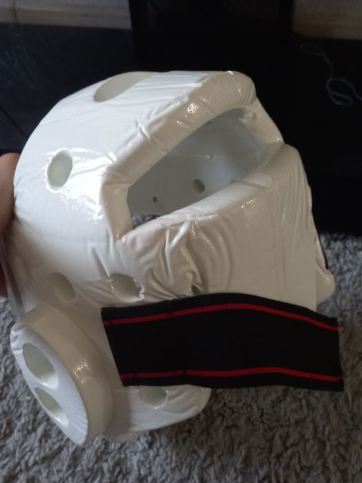 Продам спортивный шлем.