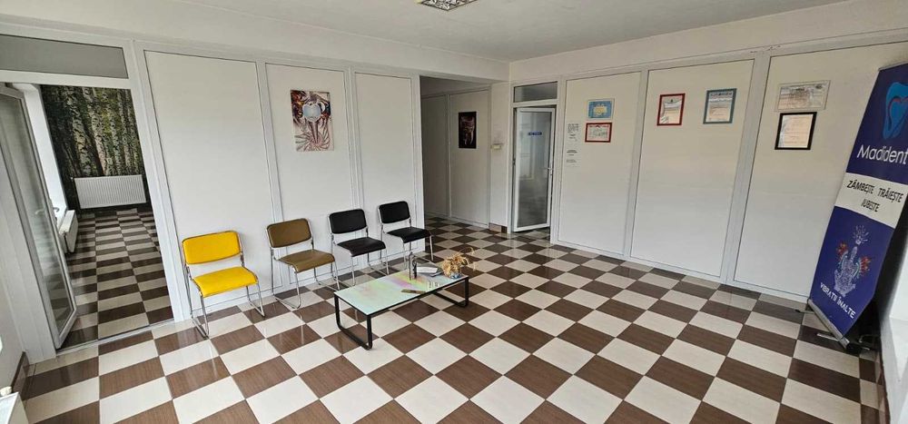 Închiriez spațiu comercial/medical - 120 mp - Abrud, str Detunata - 500€/lună