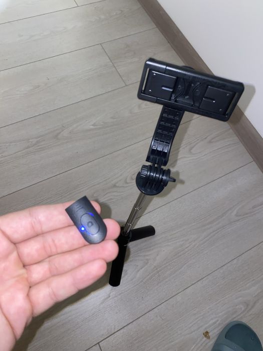 Trepied telefon extensibil