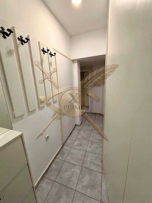 Дава се под наем Двустаен апартамент в Варна, Център - 90 кв.м за 630 € - Снимка #2