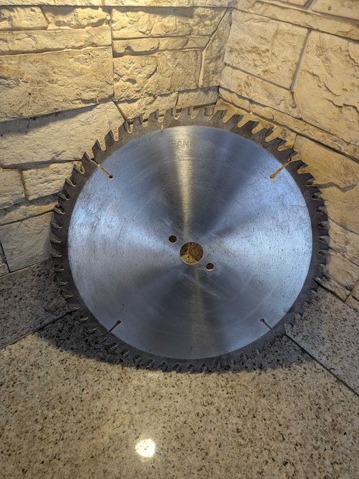 Видиран диск за циркуляр SANDVIK нов 350 мм.