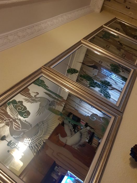 Tablouri picturi pe oglinda. Set de patru tablouri pe oglinda. Deosebi