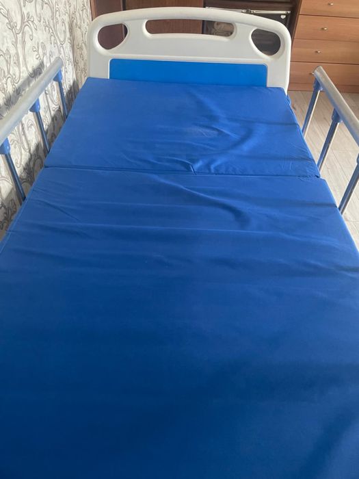 Продам кровать медицинскую