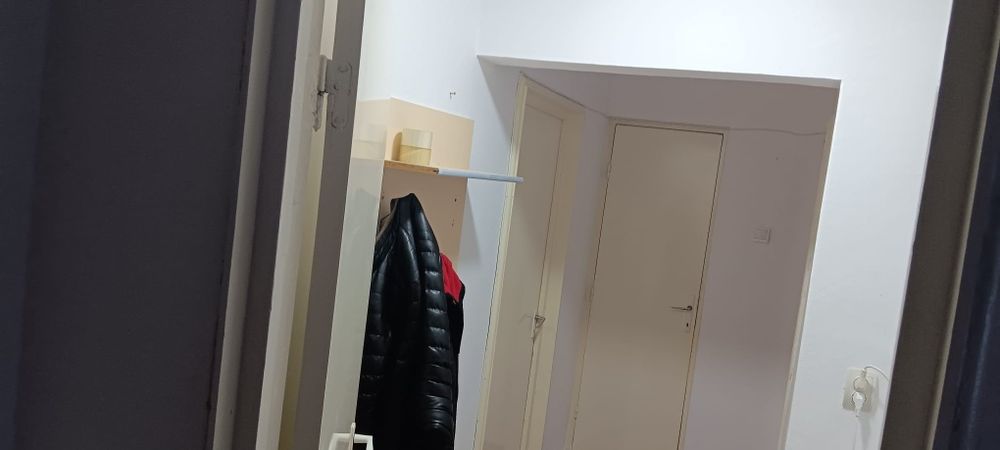 Vând apartament 3 camere oradea str Transilvaniei