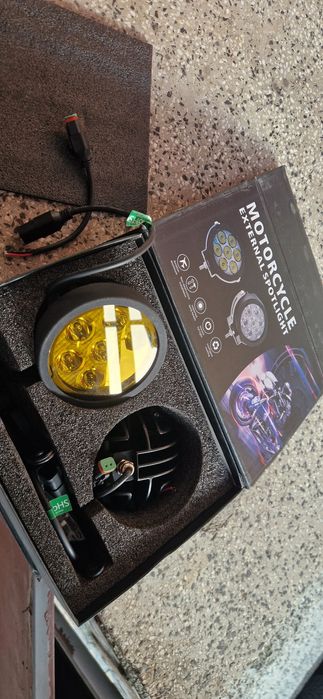 Външни LED светлини за мотор или автомобил