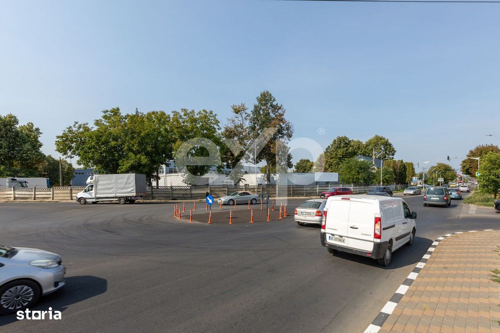 DE INCHIRIAT | Cladire de birouri P+1 | 476 mp | Cal Moinesti-zona ind