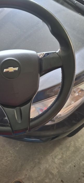 Продам рул от спарк 2 позиции.airbag ест