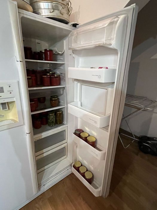 Холодильник Samsung