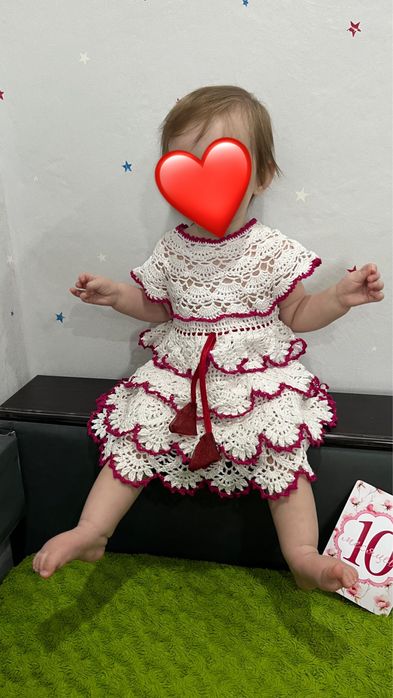 Платье ручной работы крючком