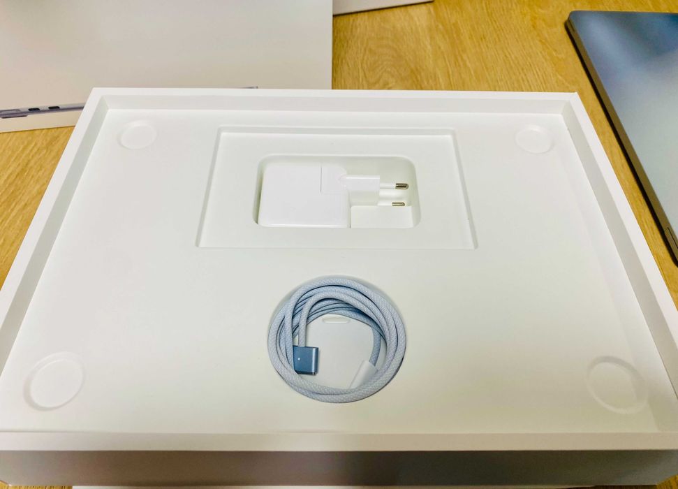 ЧИСТО НОВ !!! Apple MacBook Air 13" 2025, Apple M4, 16GB RAM, 256GB, Sky Blue, 100% BH ТЕХНОПОЛИС — миниатюра 11