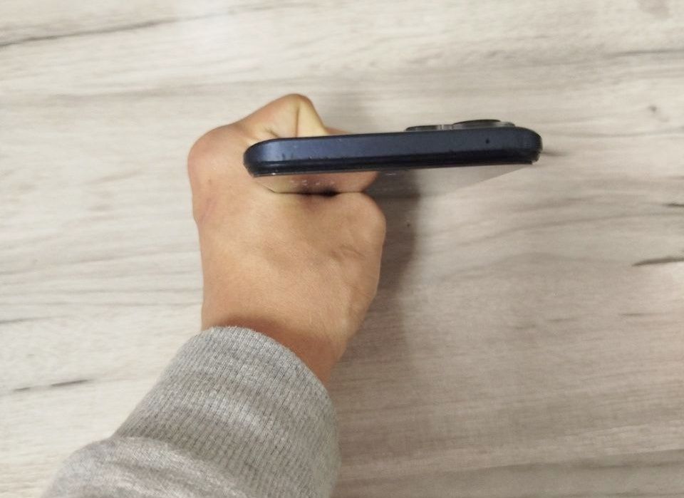 Телефон Realmi 9 pro 5 G