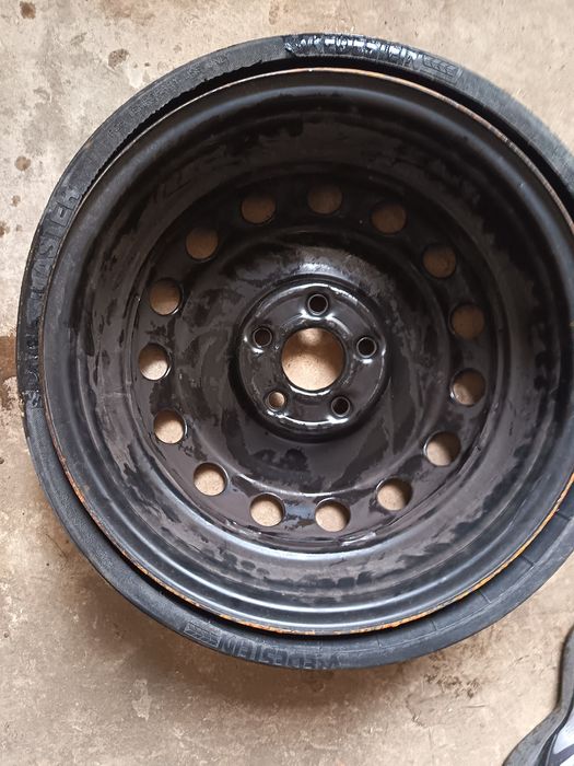 Резервна гума патерица