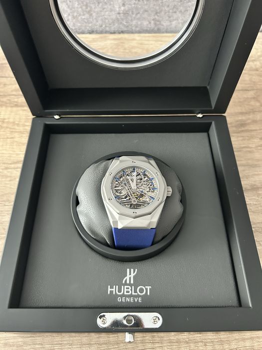 Hublot часы с коробкой