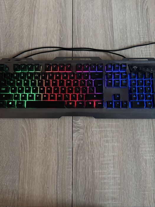 Геймърска клавиатура gxt