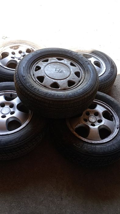 Продавам гуми с джанти ХОНДА ЦРВ 1