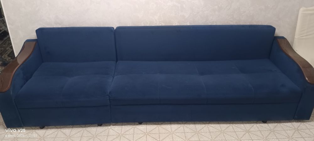 Диван 3 метр  в отличном Сост. 4 подушка