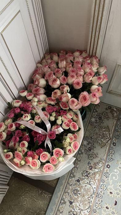 Цветы кустовых роз