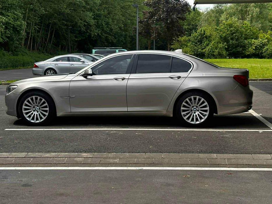 Bmw seria 740d 2011