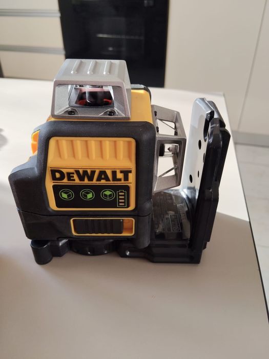 Nivela laser Dewalt 12 linii Verzi 12 unghiuri
