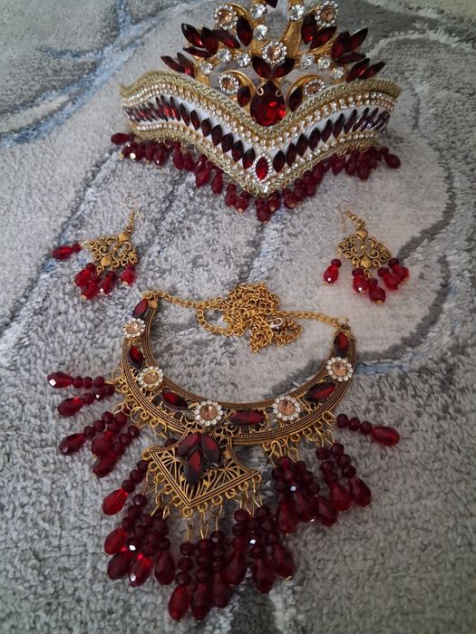 Hammasi birga sotiladi
