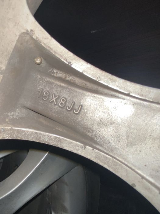 Летни Гуми с джанти 225/40/18 БМВ