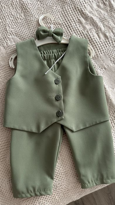 Продам костюм для малыша