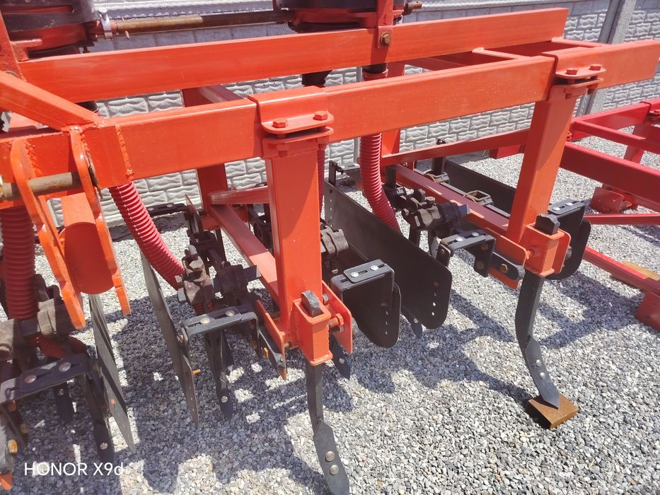 Kultuvator kultivatsiya traktor