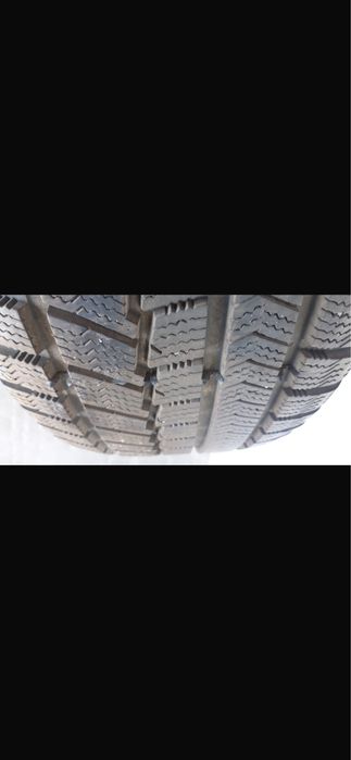 Продам зимни резина 225/55/R17