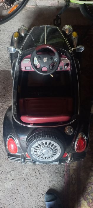 Детскую машинку на зарядке