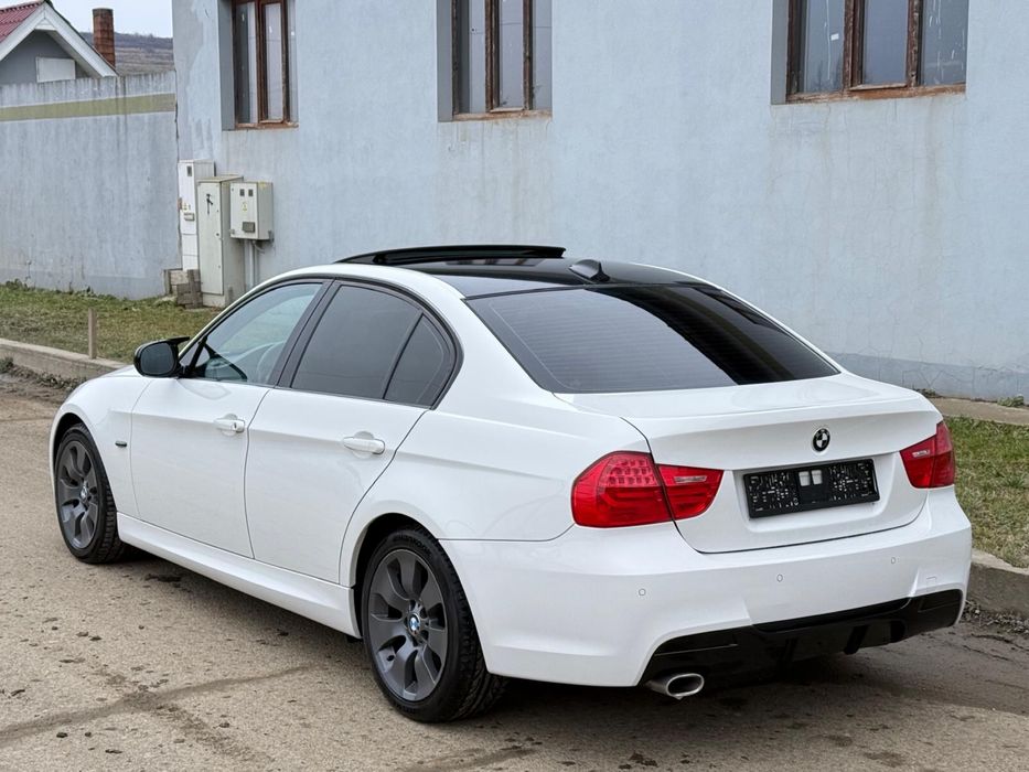 Bmw 320d M-paket e90 seria3 2011 xenon trapa navi•Distributia nouă•