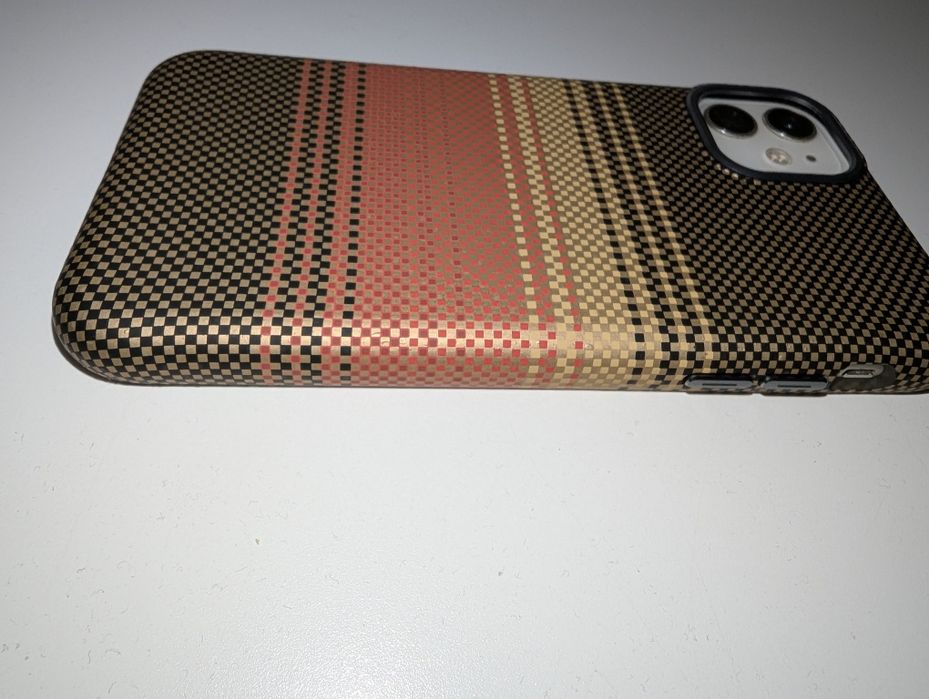 iPhone 11 в хорошем состоянии