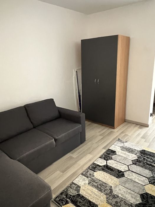 Garsoniera de inchiriat