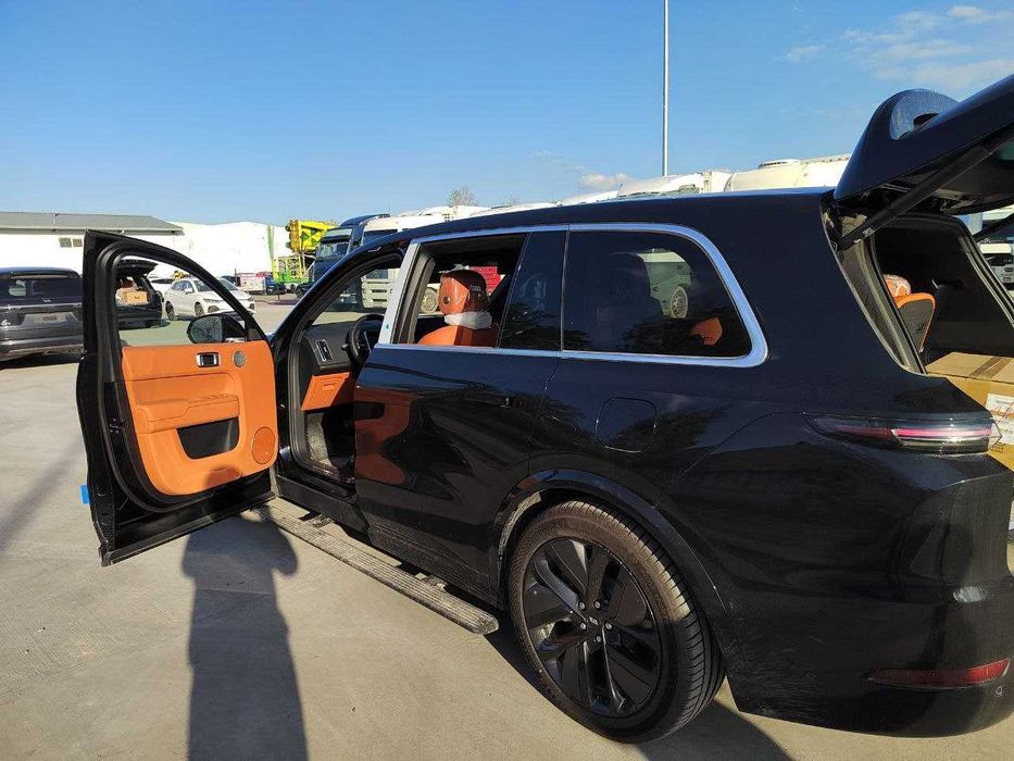 Lixiang LI9  ultra в наличии