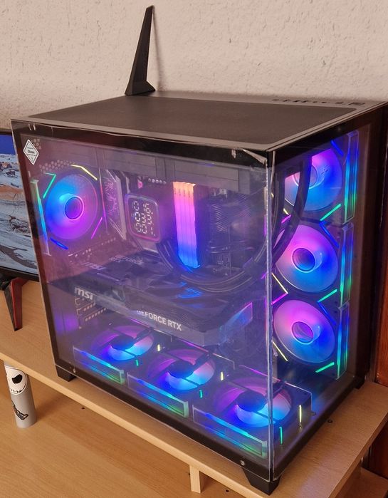 мощен компютър MSI gaming work pc 64GB DDR5 i7 5070ti