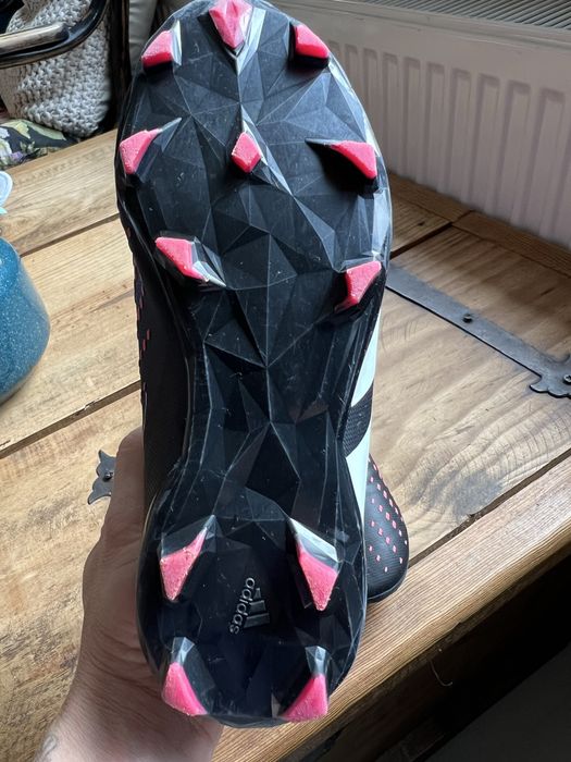 Детски футболни обувки adidas