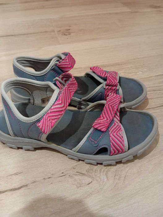 Сандали Декатлон