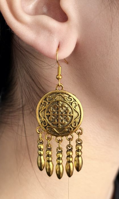 Серьги в национальном стиле