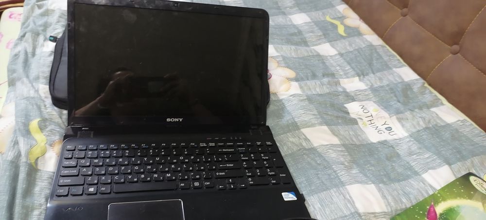 Прадаетса ноутбук хароший