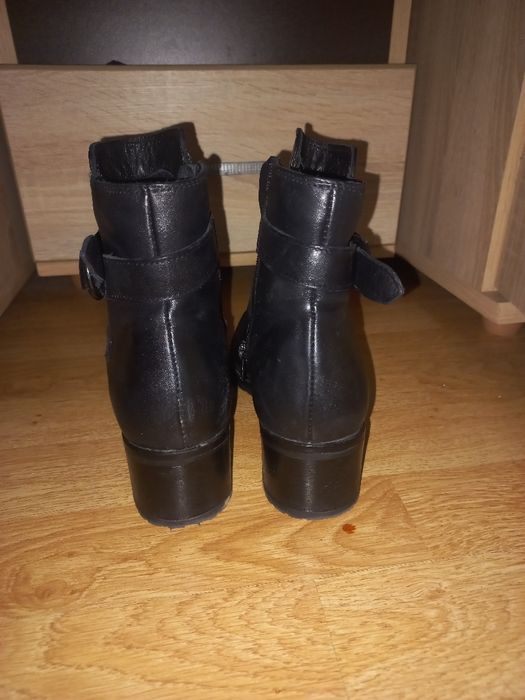 Botine elegante din piele naturala cu căptușeală noi