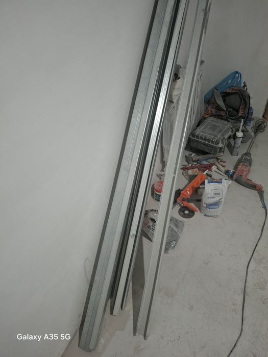 Продаю профиль кармет