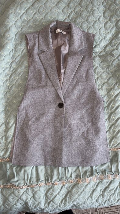 Жилетка новая (без этикетки)