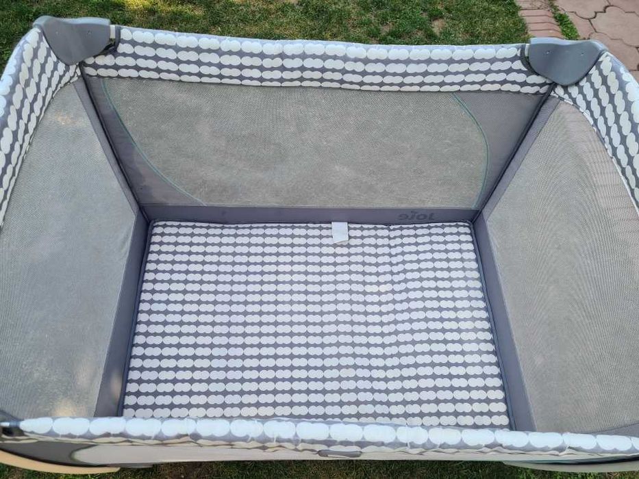 Манеж Joie Excursion Change & Rock