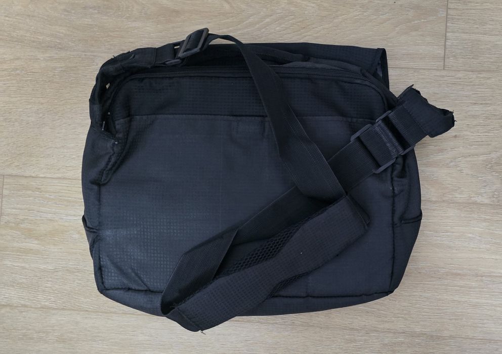 Чанти за лаптоп, черни