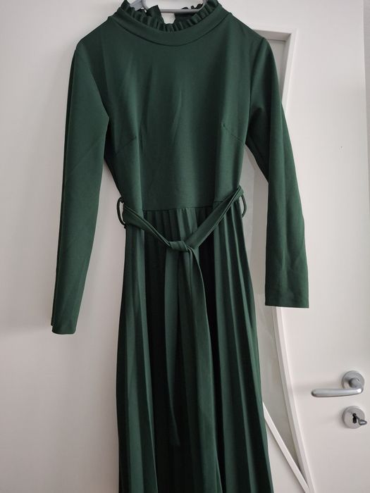 Rochie verde cu maneci lungi