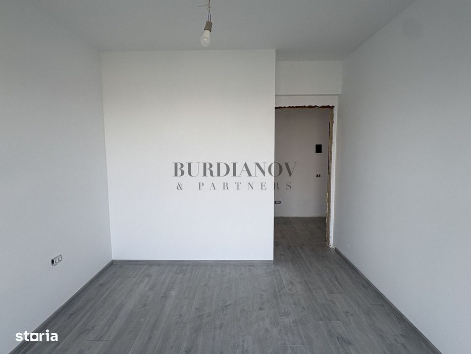 Apartament cu 3 camere - două băi - Etalon Lacul Morii - Vedere Lac