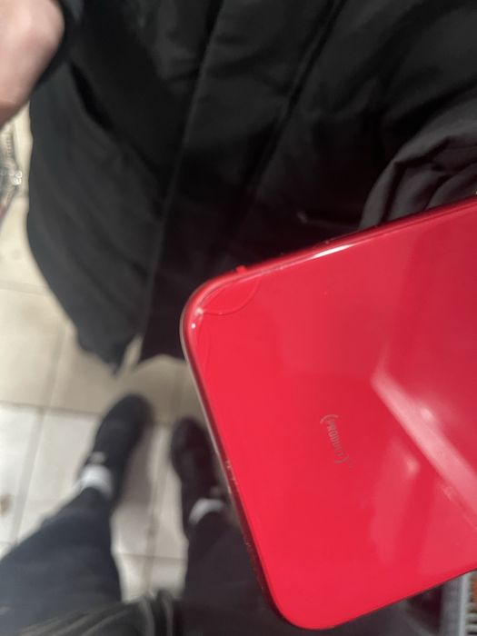 Продам Айфон 11