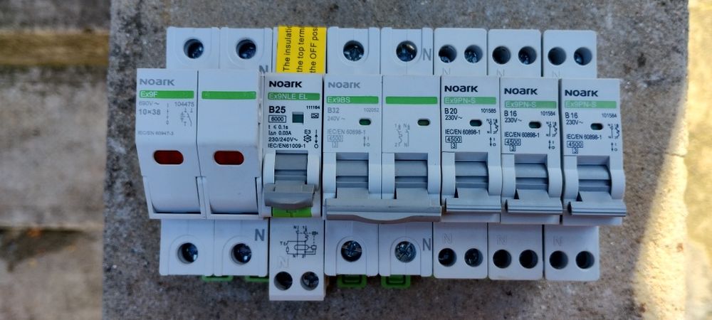 Vand  siguranțe automate Noark