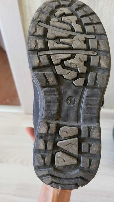 Нови кожени ботички