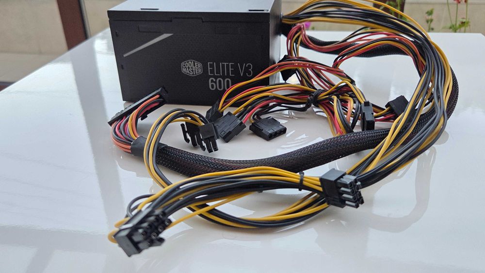 Захранване за компютър Cooler Master 600W (MPW-6001-ACABN1)