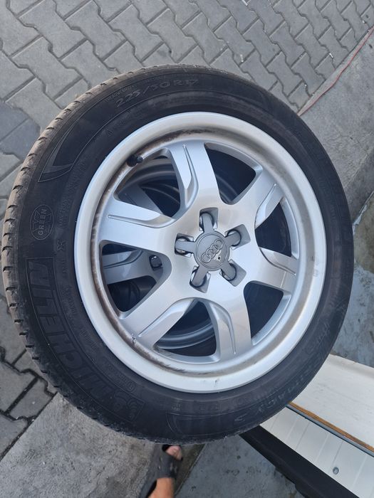 Гуми с Джанти за Audi A5,A6 225/50 R17 Michelin 2016 dot